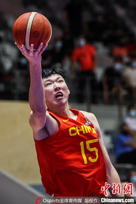 周琦：世预赛前承受巨大压力，因发烧生病导致