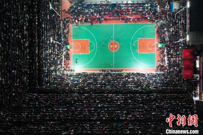 村BA总决赛上演粤地德比：沙溪镇84-78夺冠并戴银