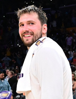 东契奇单场50+全胜创纪录 乔丹23胜8负居首