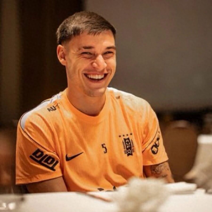 乌加特成曼联灾星 球迷冷眼待其离队