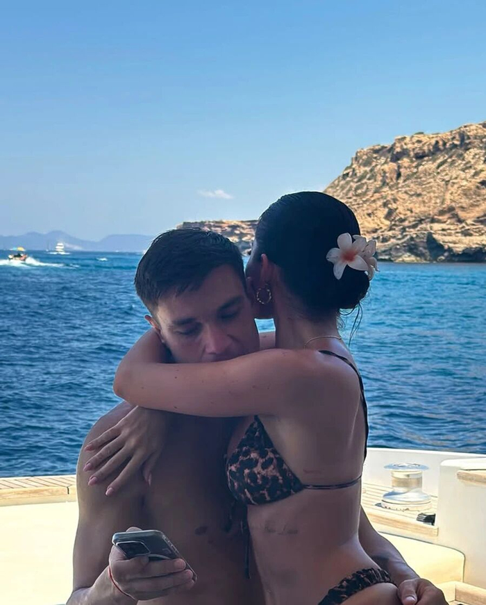 乌加特成曼联灾星 球迷冷眼待其离队