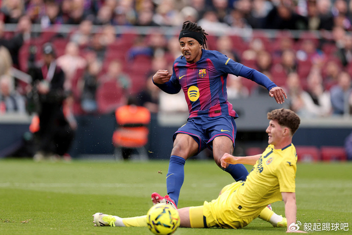 巴萨后卫孔德引英超三豪门争夺 转会费或达700