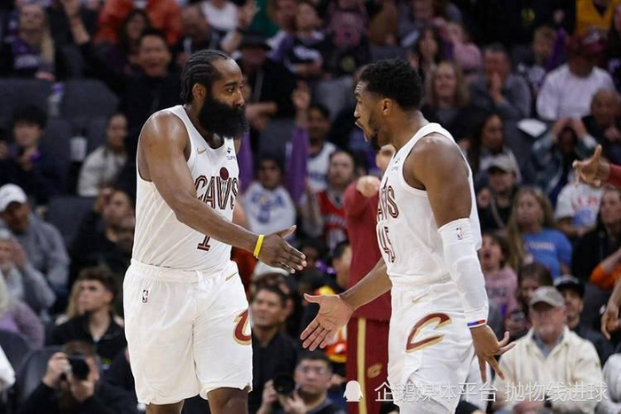 莫布利高效砍29分 哈登加盟助骑士内线爆发