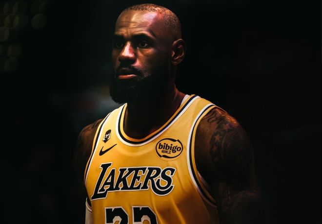 詹姆斯生涯19次晋级季后赛追平历史第一 犹他双